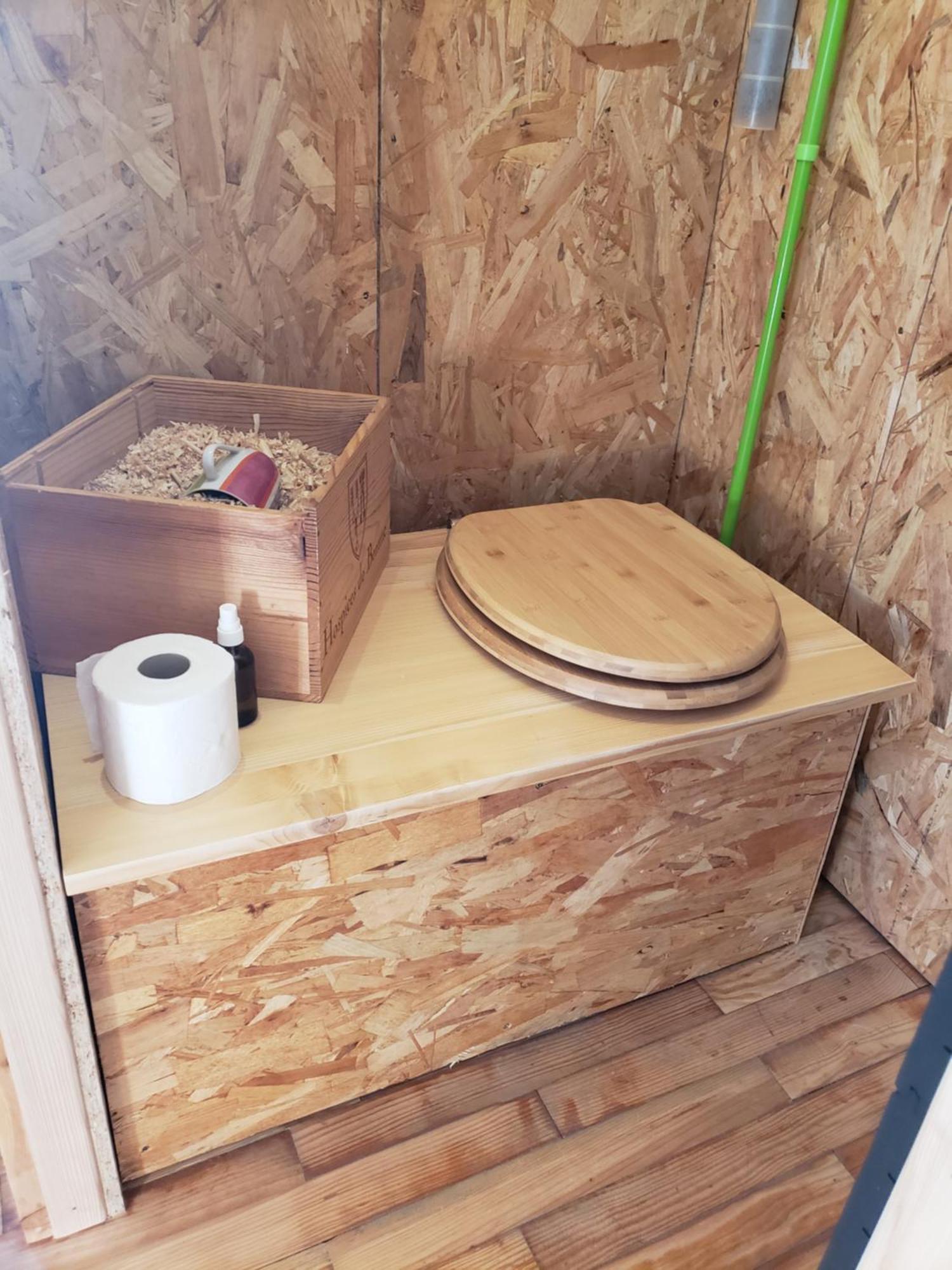 La Roulotte Tiny House Du Mond'Ideal Leval  Exterior photo